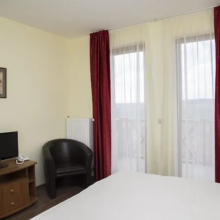 Bed & Breakfast Granárium Központ – Nagysáp 3*